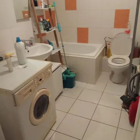 Privat Zimmer Rue Des Abeilles Homestay