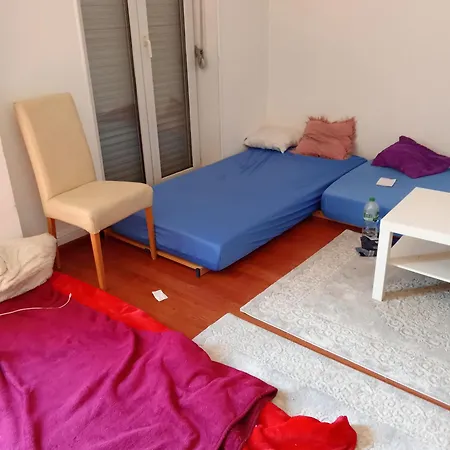 Privat Zimmer Rue Des Abeilles